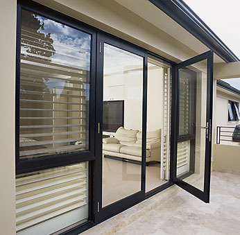 Aluminium door window